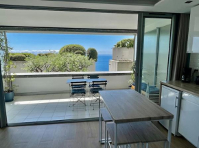 Le Bali , terrasse, piscine et parking privé